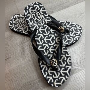 Tory Burch Monochrome Flip Flops